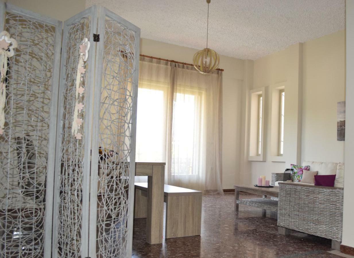 Modern Apartment With Garden Kíssamos Dış mekan fotoğraf