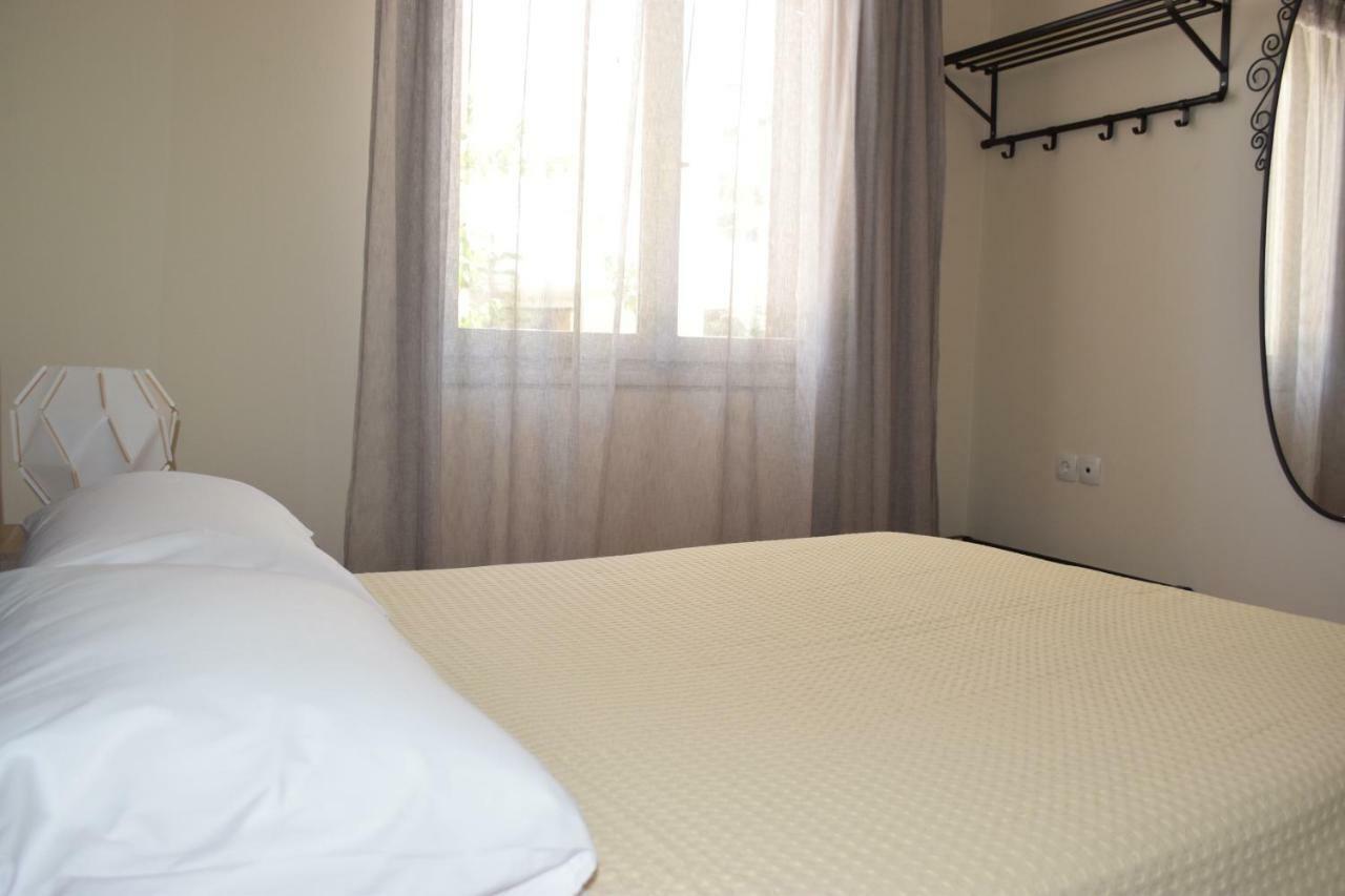 Modern Apartment With Garden Kíssamos Dış mekan fotoğraf